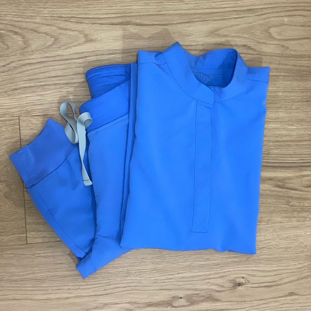 Figs Scrub set Ceil blue. Rafaella top Xsmall Zamora pants size Small petite